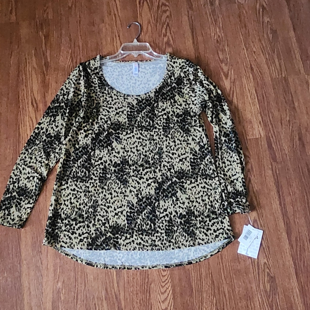 Lynnae Leopard Print Long Sleeve Top